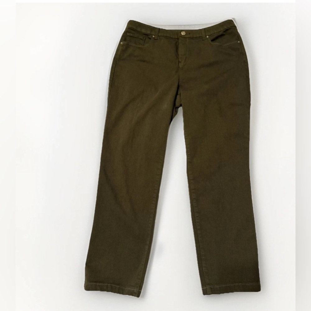 Chicos Army Green the So slimming girlfriend ankle pants